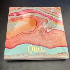 Quo eyeshadow palette